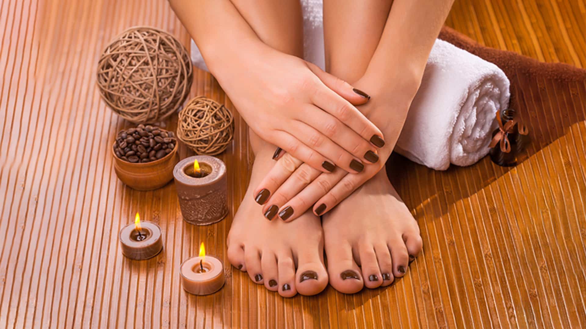 Get spa manicure and pedicure at the best nail salon in Bangalore.